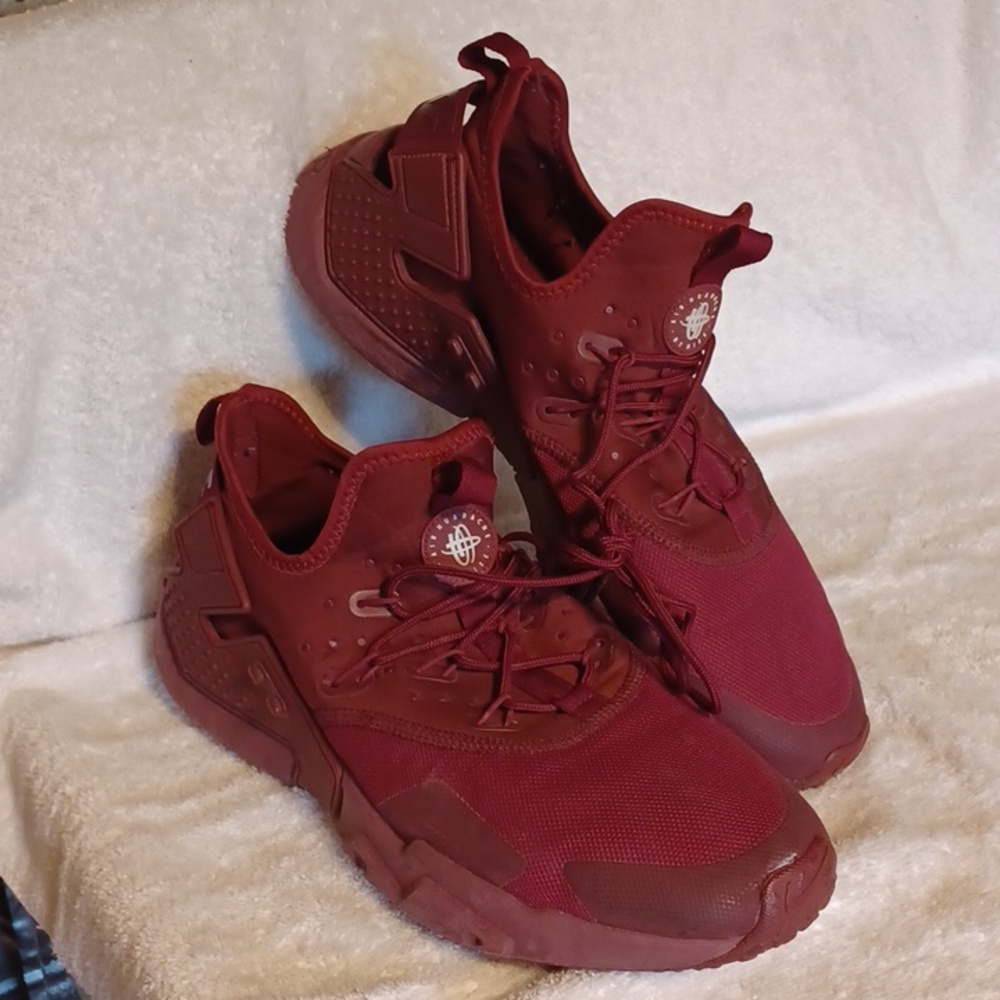 Nike Air Huarache men's shoes size 13